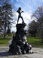 Estatua de Peter Pan en Bowring Park, San Juan de Terranova