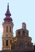 Torre y cimborrio de La Seo.jpg