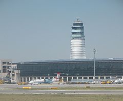 Tower (Flughafen Wien-Schwechat).jpg