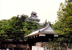 Kochi Castle.jpg