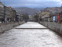 Sarajevo Miljacka 02.jpg
