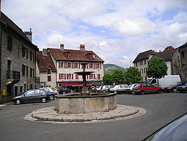 Saint-Hippolyte (Doubs) Centre Ville.jpg
