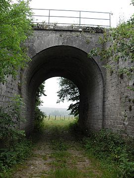 Ugny-sur-Meuse tunnel sous le chemin de fer.jpg