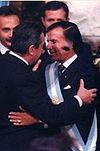 Alfonsín entrega el mando a Menem - 1989.jpg
