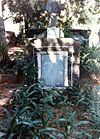Hassler Cementerio San Bernardino enero 1987 1.jpg