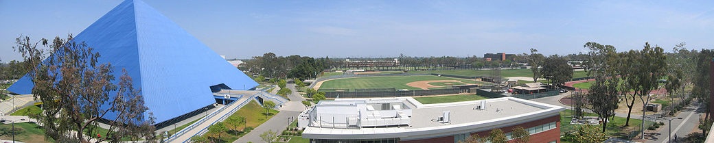 Vista panorámica de las instalaciones deportivas de Long Beach State.