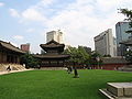 Seoul Deoksu-gung.jpg
