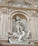 Detalle escultorico portada San Miguel de Zaragoza.jpg