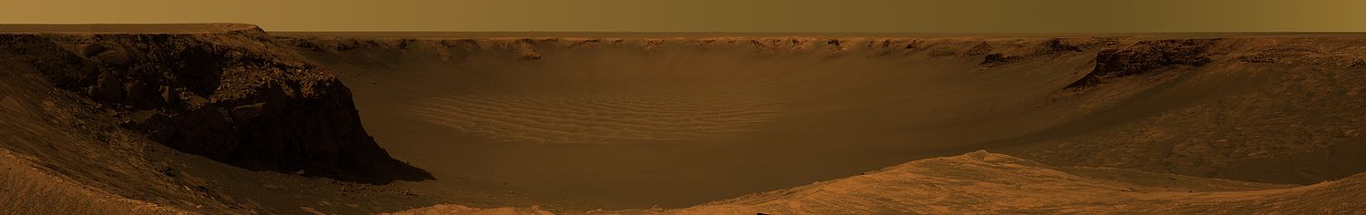 Aproximación a la imagen de colores reales, tomada por el Mars Exploration Rover Opportunity, muestra la vista del cráter Victoria desde Cabo Verde. Fue capturada durante un período de tres semanas, desde el 16 de octubre hasta el 6 de noviembre de 2006.