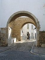 Puerta de la muralla de Faro