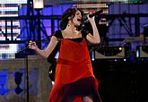 Selena Gomez interpretando Who Says en los MuchMusic Awards 2011