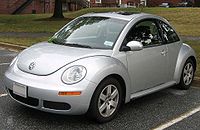 2006-2007 Volkswagen New Beetle.jpg