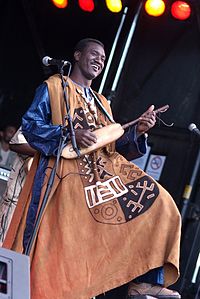 Bassekou Kouyate photo.jpg