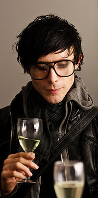 Chris Corner at IAMX Autograph Session in Munich 2009 cropped.jpg