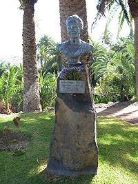 Dulce María Loynaz Puerto de la Cruz.JPG