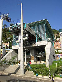 Estacion Santo Domingo Savio-Metro de Medellin.JPG