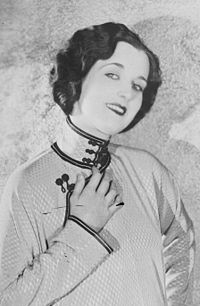 Gertrude Olmstead en 1927