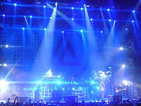 Linkin Park durante el concierto en el año 2007