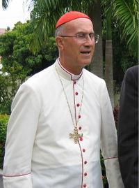 Missione del Guaricano-cardinale Tarcisio Bertone.jpg