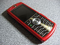 Motorola SLVR red flickr 255478814.jpg