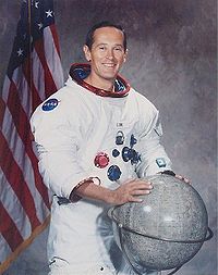 Official NASA portrait Charles Moss Duke Jr.jpg