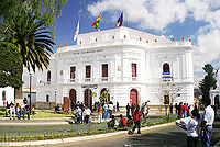 Teatro Gran Mariscal Sucre (Sucre - Bolivia).jpg