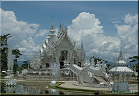 The White Temple, Wat Rong Khun, Chiang Rai, Thailand.jpg