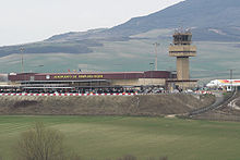 Aeropuerto de Pamplona-Noáin.jpg