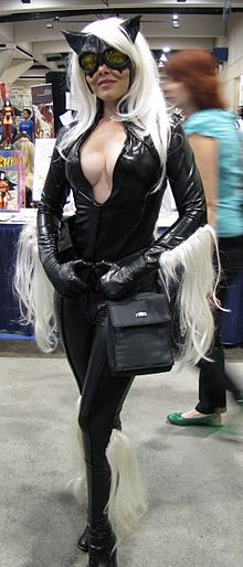 Black Cat Comic Con.jpg