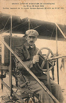 Curtiss France.jpg