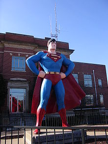 Estatua de Superman.jpg