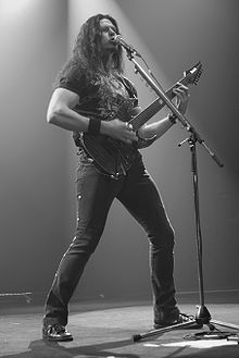 Metalmania 2008 Megadeth Chris Broderick 02.jpg