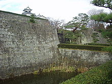Muros del Castillo Shirakawa, de estilo kirikomihagi.