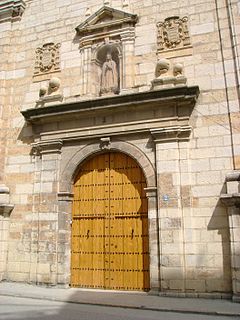 Jaén - Portada del Convento de las Bernardas.jpg
