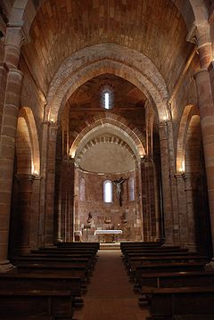 Monasterio de Santa María de Mave 001.jpg