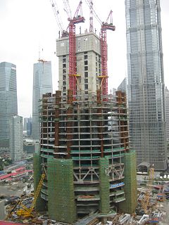 Shanghai Tower Construction-08-28-2011.jpg