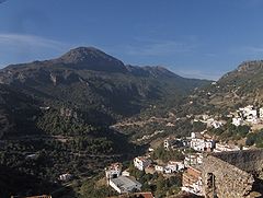 Sierra Crestellina vista desde el Castillo de Casares