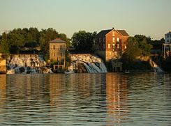 August 2005 view of falls on Otter Creek from Vergennes town dock.jpg