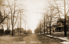 Hillside Avenue, Tenafly, New Jersey, circa 1913-1916.png