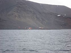 Base Decepcion Antartida Argentina Isla Decepcion.jpg