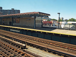 Buhre Avenue (IRT Pelham Line) by David Shankbone.jpg