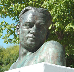 Busto de Pablo Sorozábal (Madrid) 01.jpg
