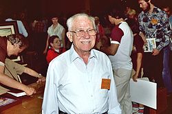 Clarence Nash en la Convención Internacional de Cómics de San Diego en 1982.