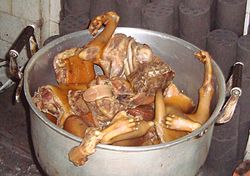 Dog meat in a pot 01.jpg