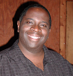 Gary Anthony Williams, at Manuel's Tavern, 2007-05-03.jpg