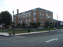 Hickman county tennessee courthouse 2009.jpg