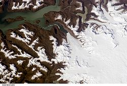 Jorge Montt Glaciar (ISS016-E-12263).jpg