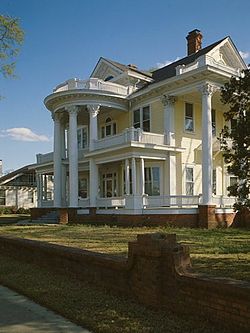 Joseph Banks House, 104 Dantzler Street, Saint Matthews (Calhoun County, South Carolina).jpg