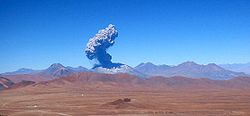 Lascar eruption 2006b.jpg