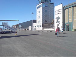 Longyearbyen airport.JPG